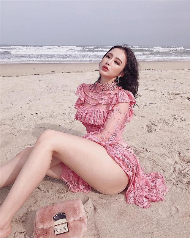 Khoe vong 3 ngoai co, Angela Phuong Trinh khien netizen phat sot-Hinh-7