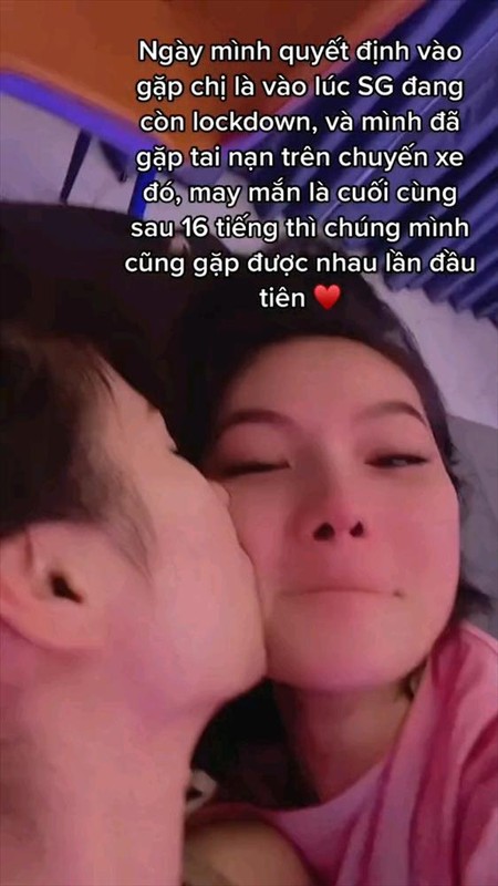 Cap dong tinh nu ki niem 1 nam ben nhau cuc ngot ngao-Hinh-4