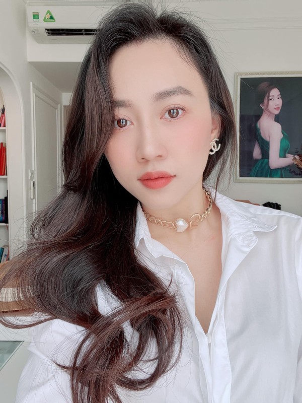 Chia tay Tien Linh, gai xinh Huynh Hong Loan gio ra sao?-Hinh-6