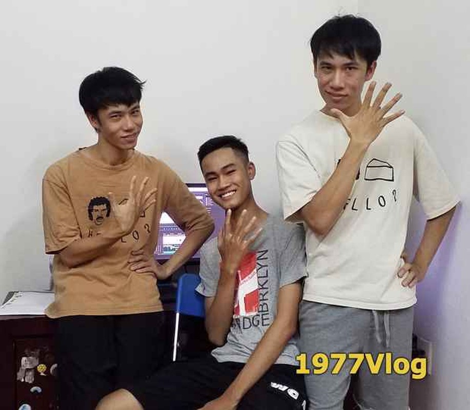 Fan ran ran chuc mung thanh vien 1977 Vlog den voi Hoi so vo-Hinh-12