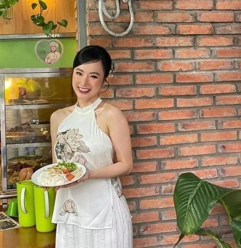 Angela Phuong Trinh mac ao yem, netizen phan ung du doi-Hinh-6