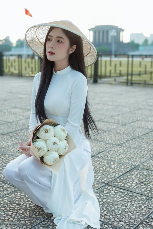 Khoe anh mac ao dai, gai xinh thi phi Quynh Alee nhan loi khen-Hinh-3