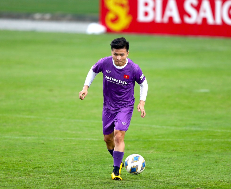 Gia tri chuyen nhuong 5 ngoi sao tuyen Viet Nam tai AFF Cup 2022