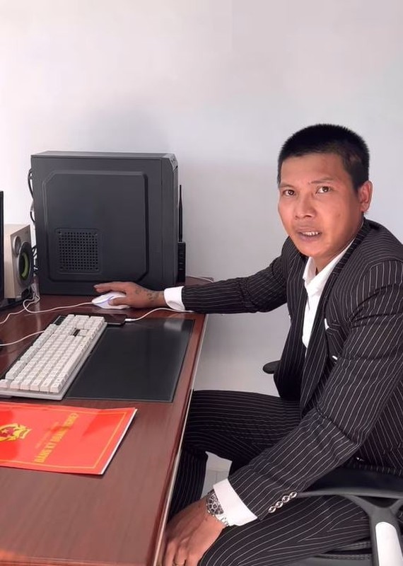 Loc Fuho khoe lam giam doc, netizen de lai binh luan 