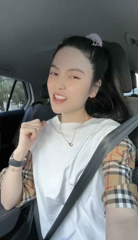 Ly do khien ban gai Quang Hai de bi fan soi moi-Hinh-6