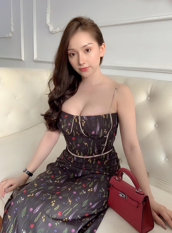 Hot girl pho Nui chia tay ban trai cau thu gio ra sao?-Hinh-5