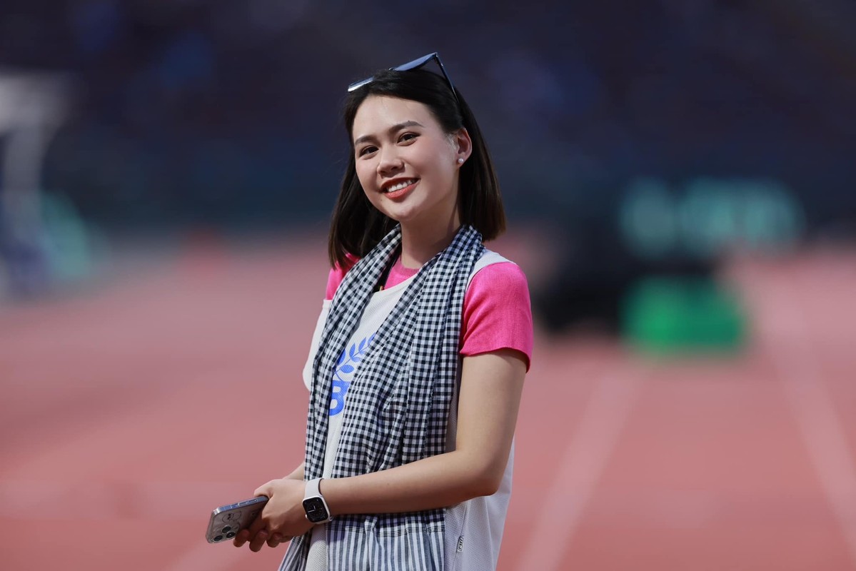 Nu phong vien tung gay sot tai SEA Games 31 thu thach vai tro moi-Hinh-8