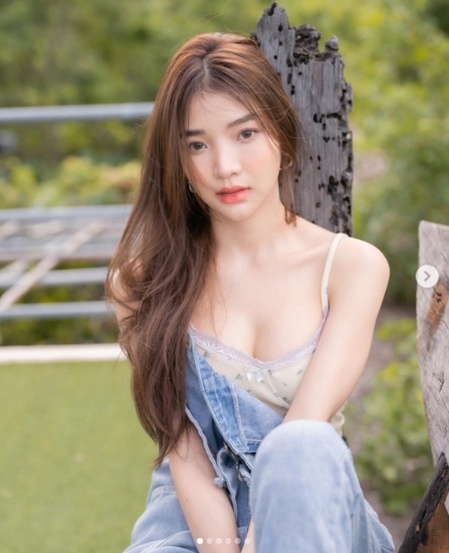 “Hot girl dong phuc xinh nhat Thai Lan” ngay cang dep nho dieu nay-Hinh-3