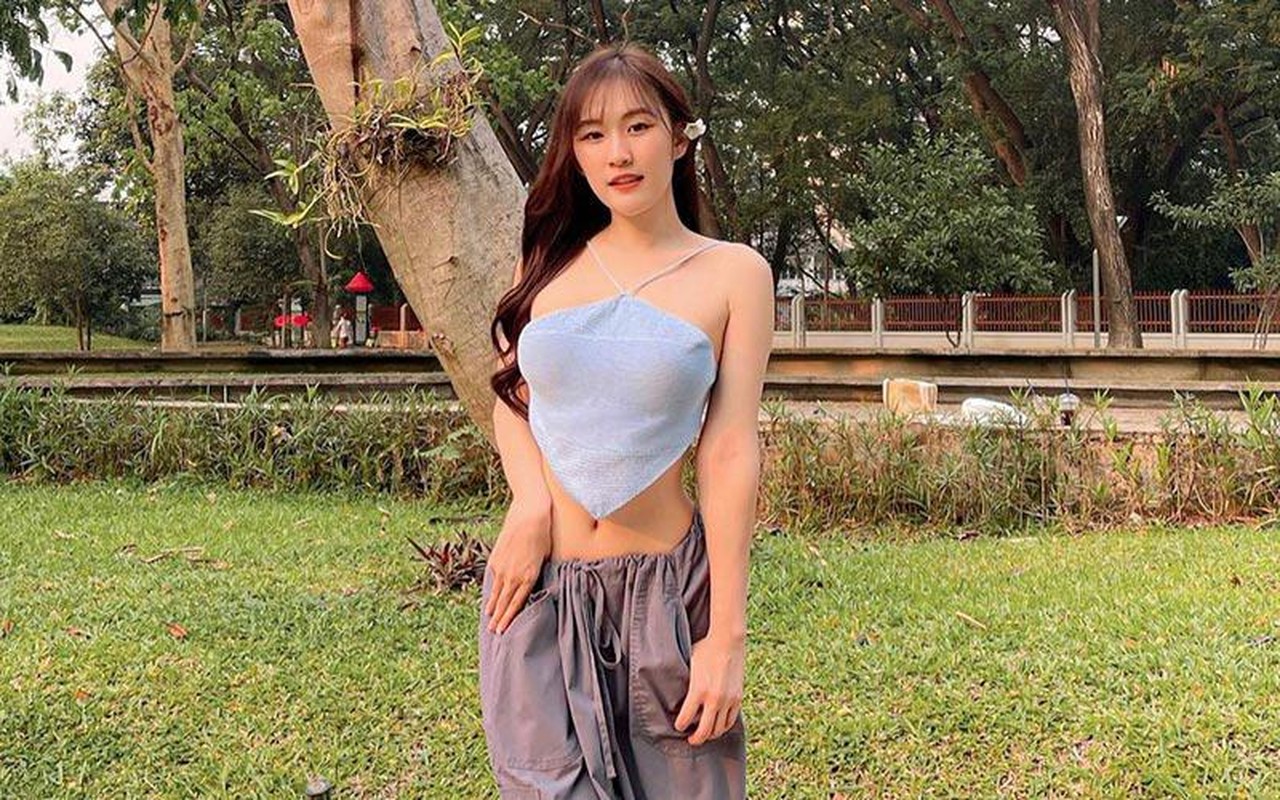 Mac do 2 manh di mua ca phe, hot girl Thai Lan gay bao mang-Hinh-6