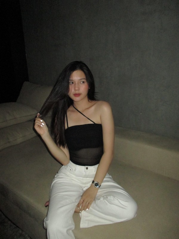 Hot girl Tuyen Quang gio ra sao sau 1 nam lam vo cau thu Viet Nam?-Hinh-5