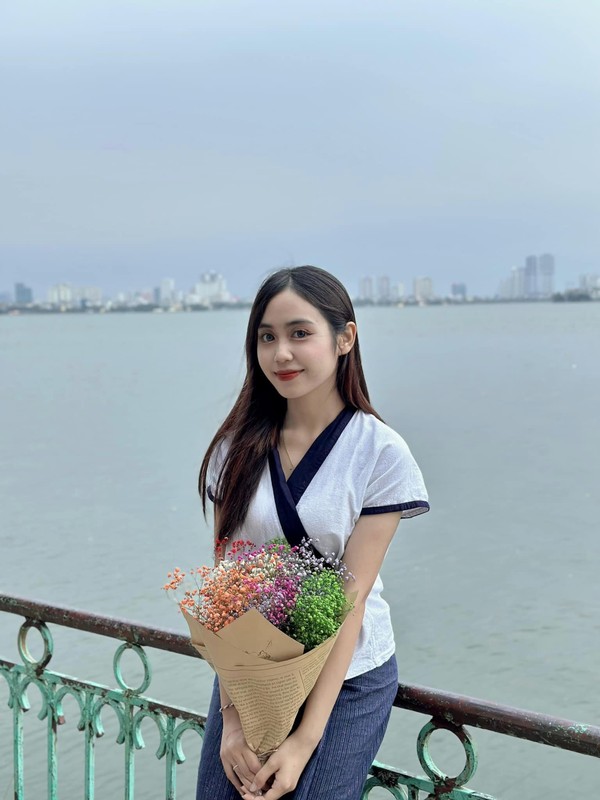 Qua me Viet Nam, hot girl Lao tu bo nhieu hoc bong du hoc-Hinh-3