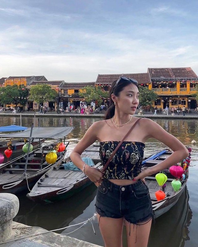 Gai xinh day Yoga den Hoi An khoe gu an mac cuc chay-Hinh-2