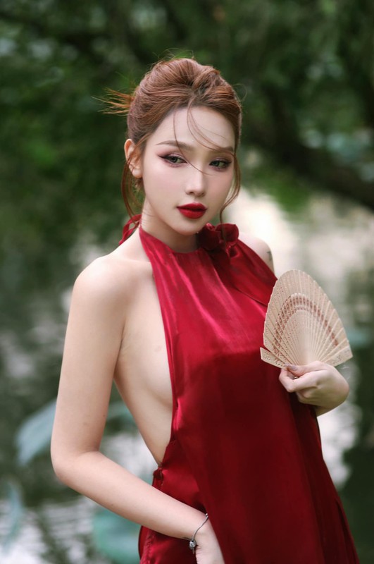 Mym Tran kheo chon noi y voi vay yem trong bo anh don Tet-Hinh-4