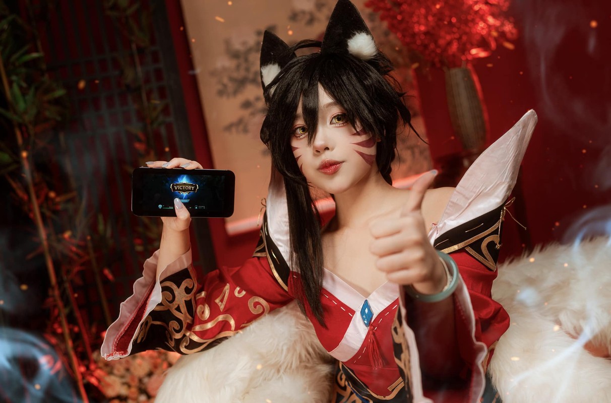 Nu MC Toc Chien tai SEA Games 31 du trend cosplay Ahri gay bao-Hinh-2