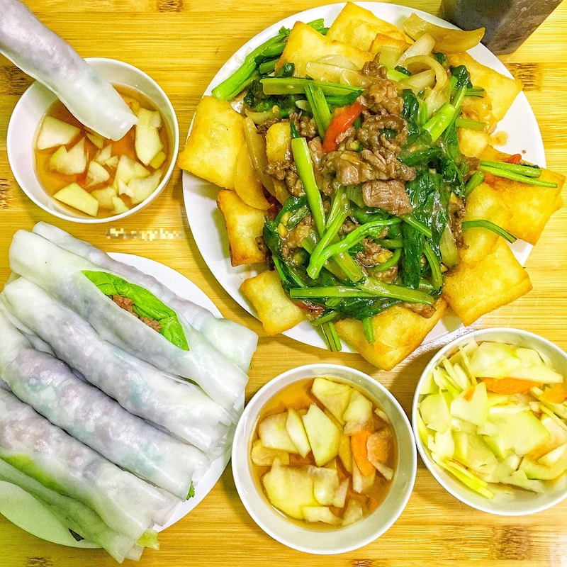 An pho cuon Ha Noi phat hien giun ngoe nguay, khach hang khoc thet-Hinh-6