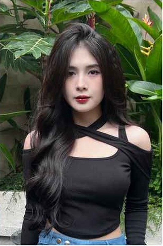Dan hot girl mang lo mat moc lam netizen di den that vong-Hinh-10