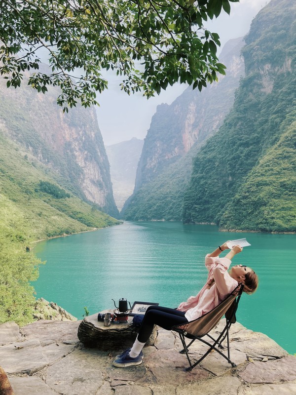 View - 	Cô gái Hà Giang và quyết định táo bạo bỏ phố ra đảo