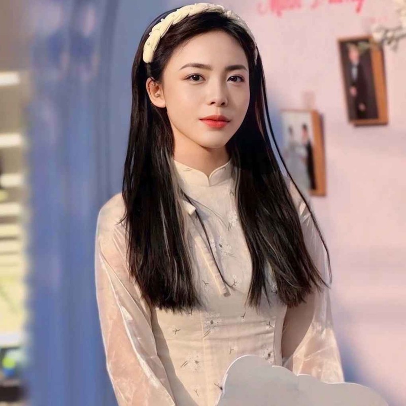 Hot girl lang ban sung Phi Thanh Thao xinh dep day ca tinh-Hinh-5
