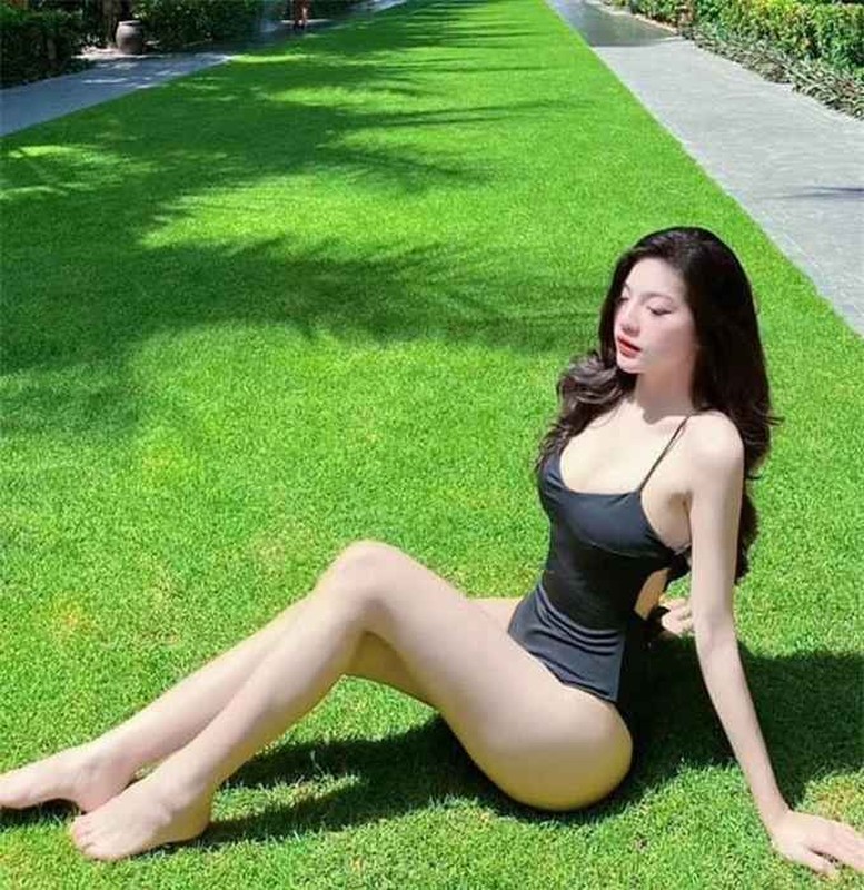 Dien bikini, ban gai tien dao Ho Tuan Tai khoe body dep nuc no-Hinh-4