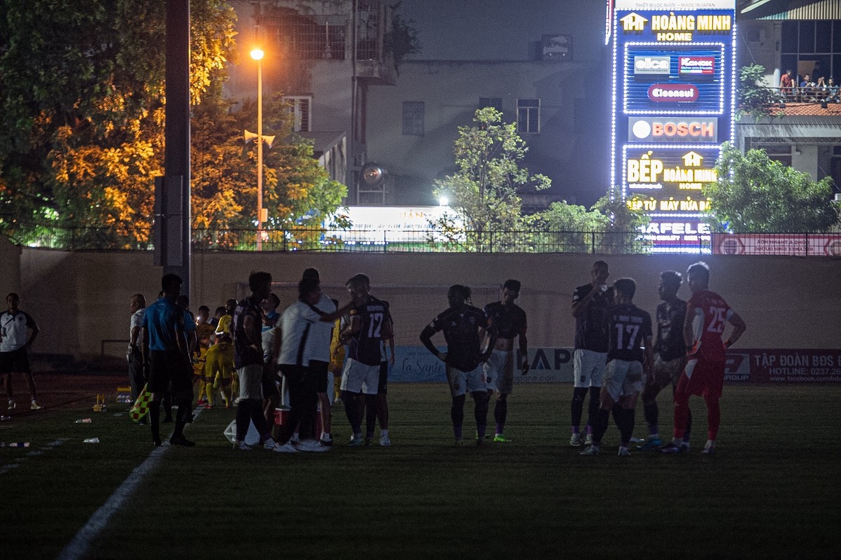 View - 	SVĐ Thanh Hóa gặp sự cố mất điện ngày khai màn V-League 2024 2025