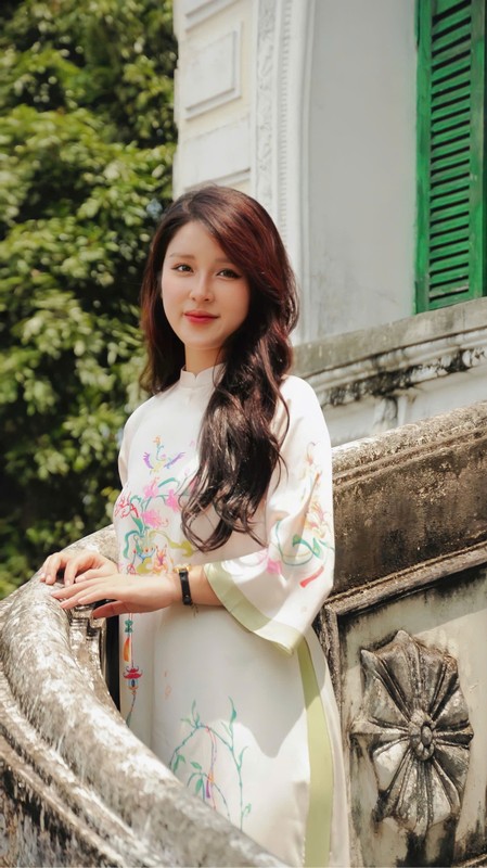 Co giao Vat ly gay bao khi day online dien ao dai cuc xinh-Hinh-4