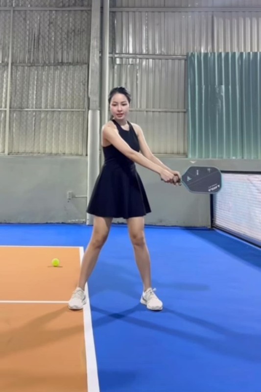 Gia nhap Pickleball muon, hot girl Tram Anh de lai diem nhan-Hinh-2