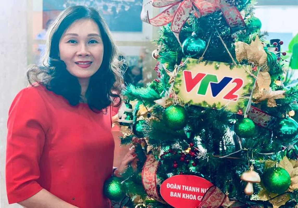 View - 	Danh tính nữ BTV Thời sự VTV từng Á hậu Người đẹp Hà Nội