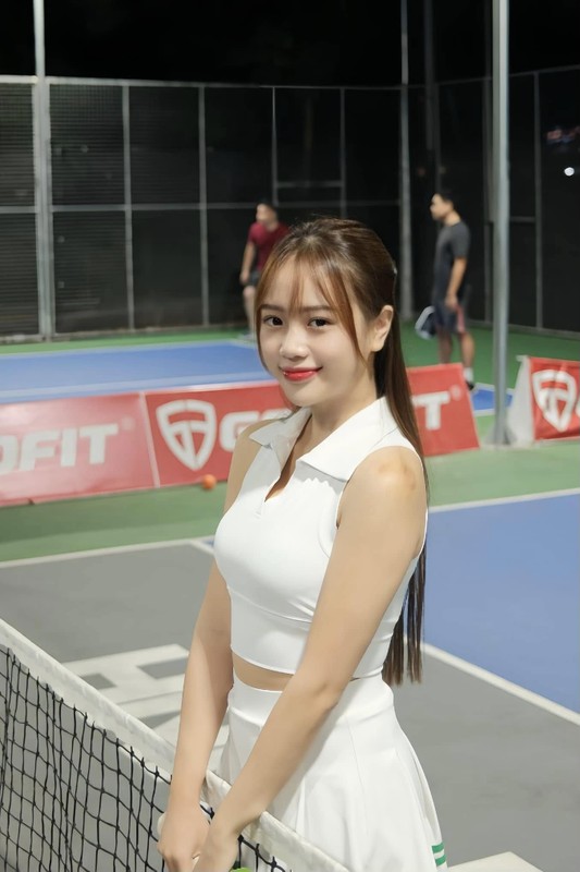 Nu streamer Mai Linh Zuto gia nhap duong dua khoe dang san Pickleball-Hinh-4