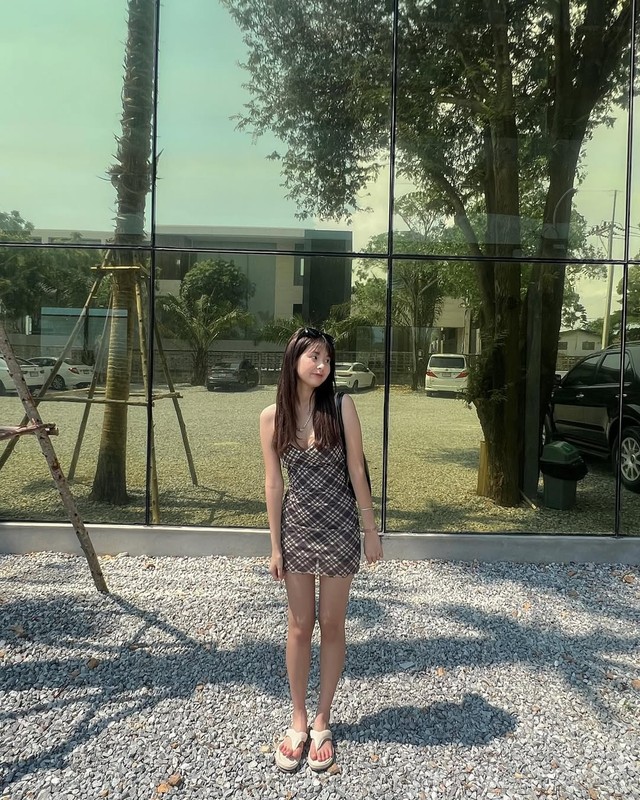 Con gai ut HLV Kiatisuk khoe body diem 10 chao he-Hinh-9