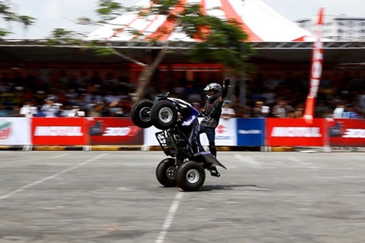 Lam xiec voi moto tai Motul Stunt Fest 2015-Hinh-10