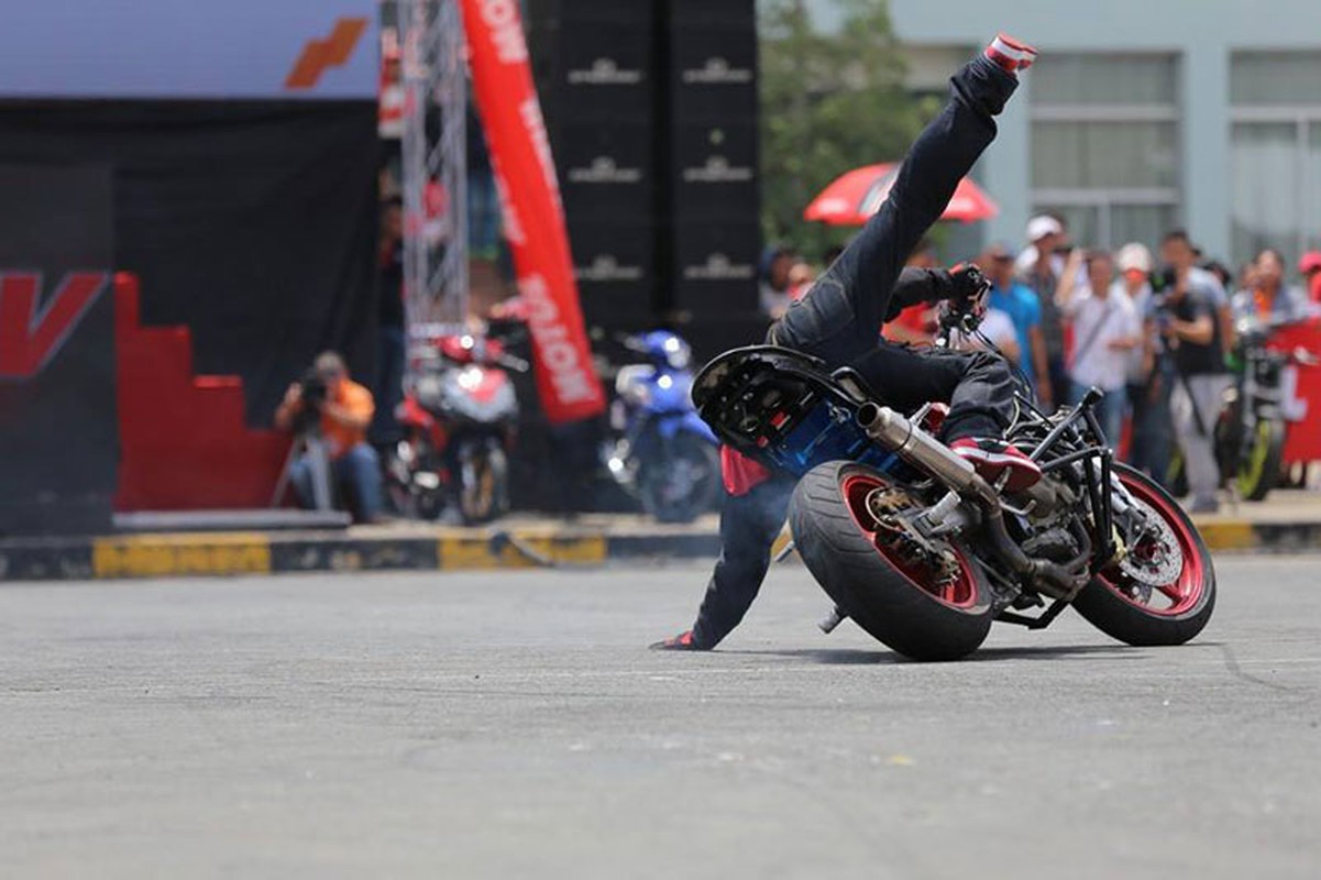 Lam xiec voi moto tai Motul Stunt Fest 2015-Hinh-6