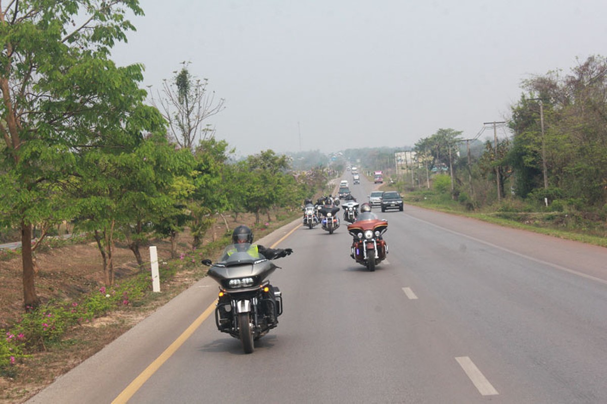 Nhung chien binh Harley cua H.O.G. Saigon lan banh tren dat Thai-Hinh-14