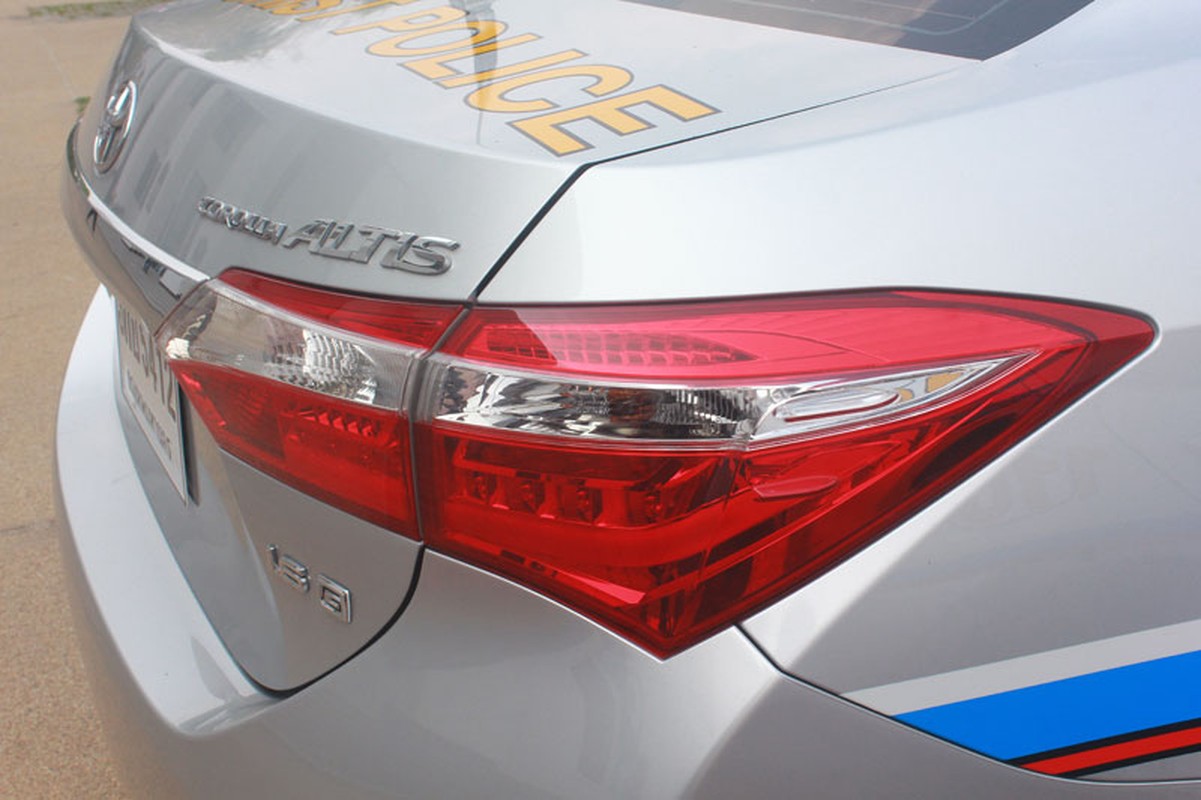 Toyota Altis 2015 la xe chuyen dung cua Canh sat du lich Thai-Hinh-3