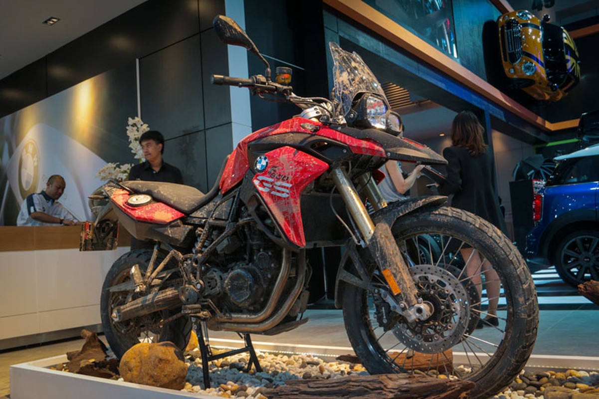 Diem danh BMW Motorrad tai trien lam BIMS 2015-Hinh-2