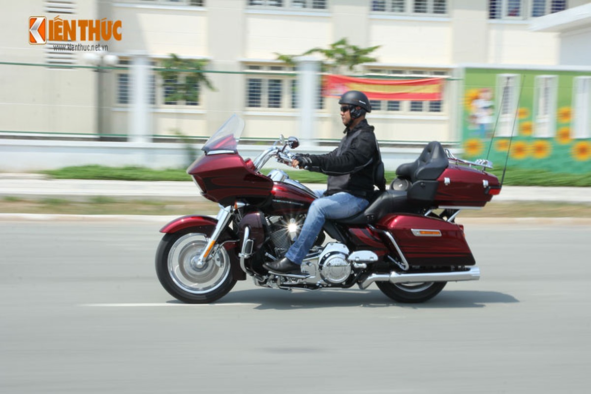 Soi cap doi Harley touring tien ty chinh hang tai Viet Nam-Hinh-7