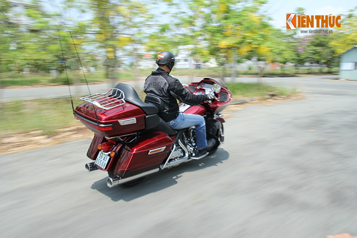 Cam lai CVO Road Glide Ultra gia 2,1 ty tai Viet Nam-Hinh-14