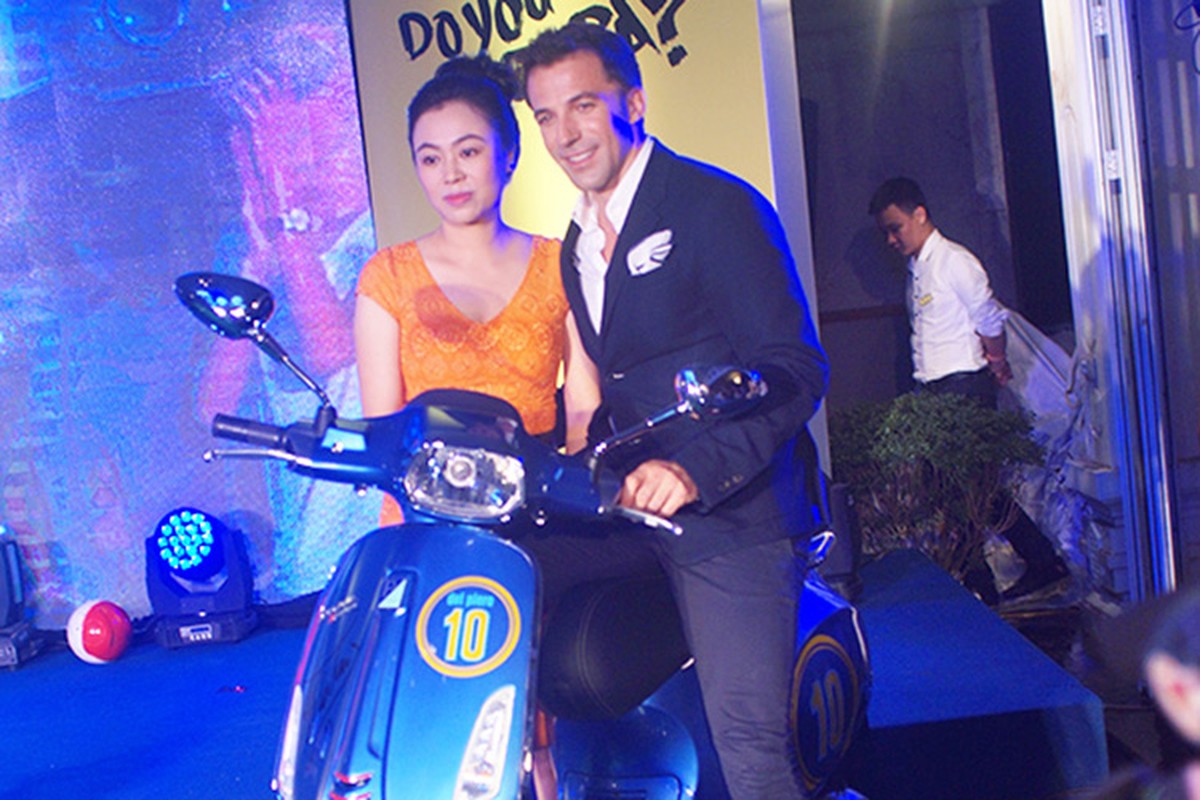 Ha Noi, “doc ban” Vespa Sprint-DelPiero dau gia duoc 350 trieu-Hinh-11