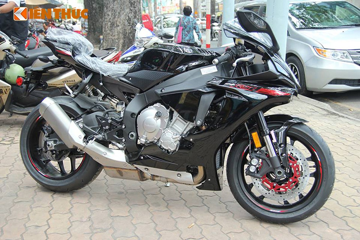 Sieu moto Yamaha YZF-R1 2015 Black cuc ngau ve Viet Nam