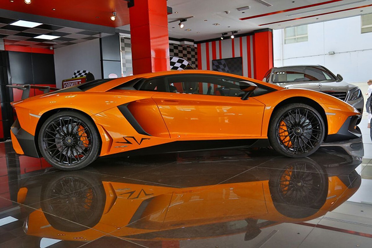 “Sieu bo” Aventador SV co gia 650.000 do tai Dubai-Hinh-4