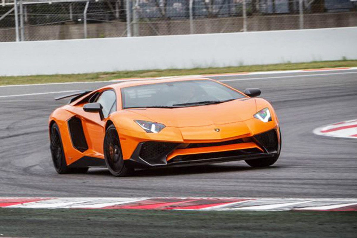 “Sieu bo” Aventador SV co gia 650.000 do tai Dubai-Hinh-8