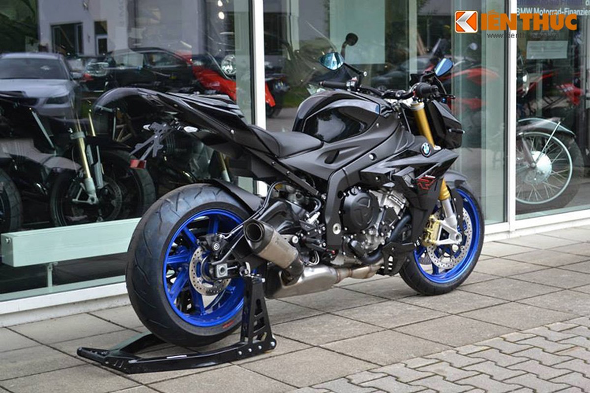 Ngam nakedbike BMW S1000R 