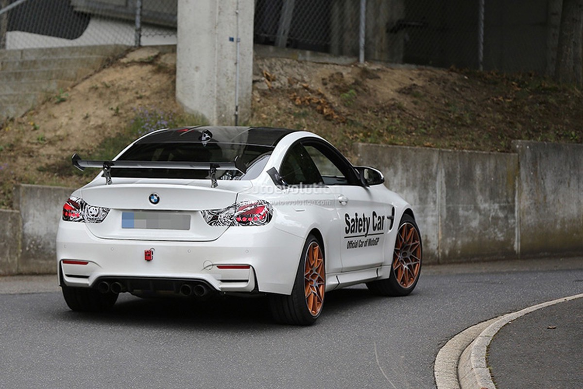 Mau BMW M4 GTS bat ngo xuat hien tren duong thu-Hinh-2