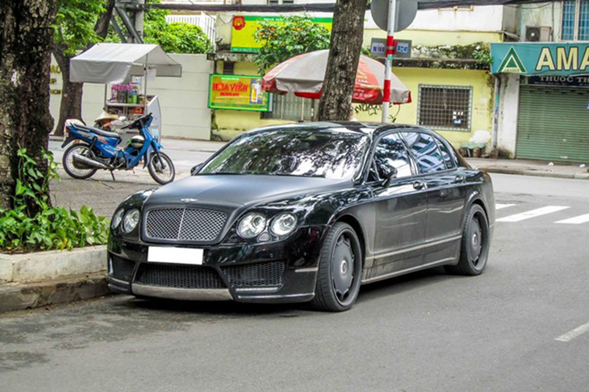 Xe sang Bentley do Mansory phong cach manh me tai Sai Gon-Hinh-2