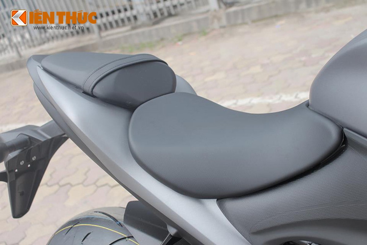 Naked bike Suzuki GSX-S1000 2015 dau tien ve Ha Noi co gi?-Hinh-10
