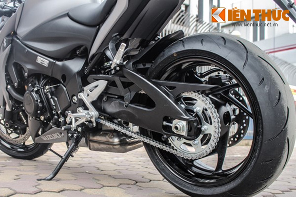 Naked bike Suzuki GSX-S1000 2015 dau tien ve Ha Noi co gi?-Hinh-12