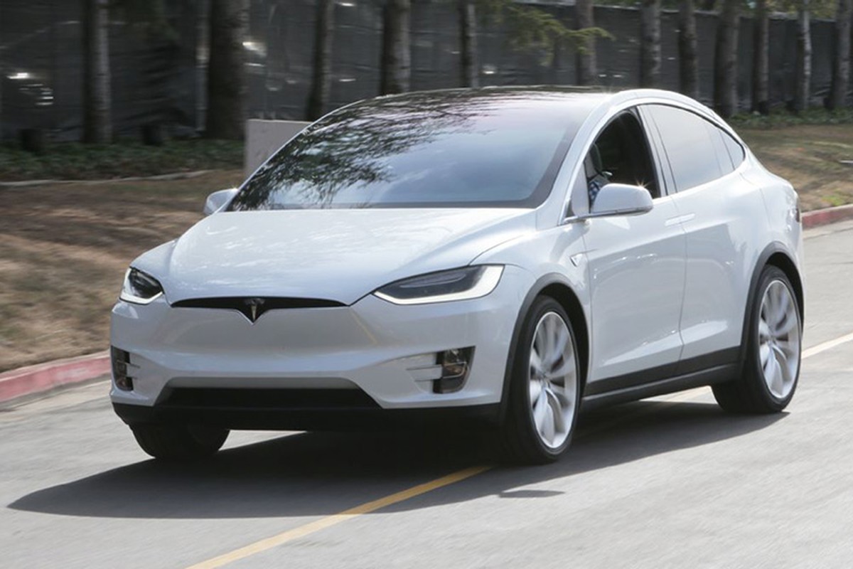 Can canh sieu SUV chay dien Tesla Model X 2016-Hinh-17