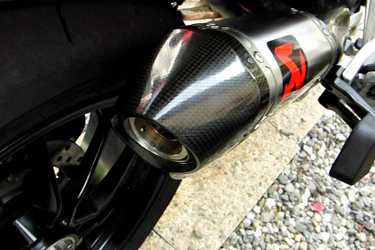 Soi chi tiet po Akrapovic titanium moi cho Ducati Multistrada-Hinh-8