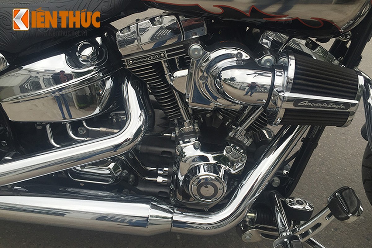 Chi tiet Harley Softail CVO Breakout gia 1,4 ty tai Ha Noi-Hinh-14