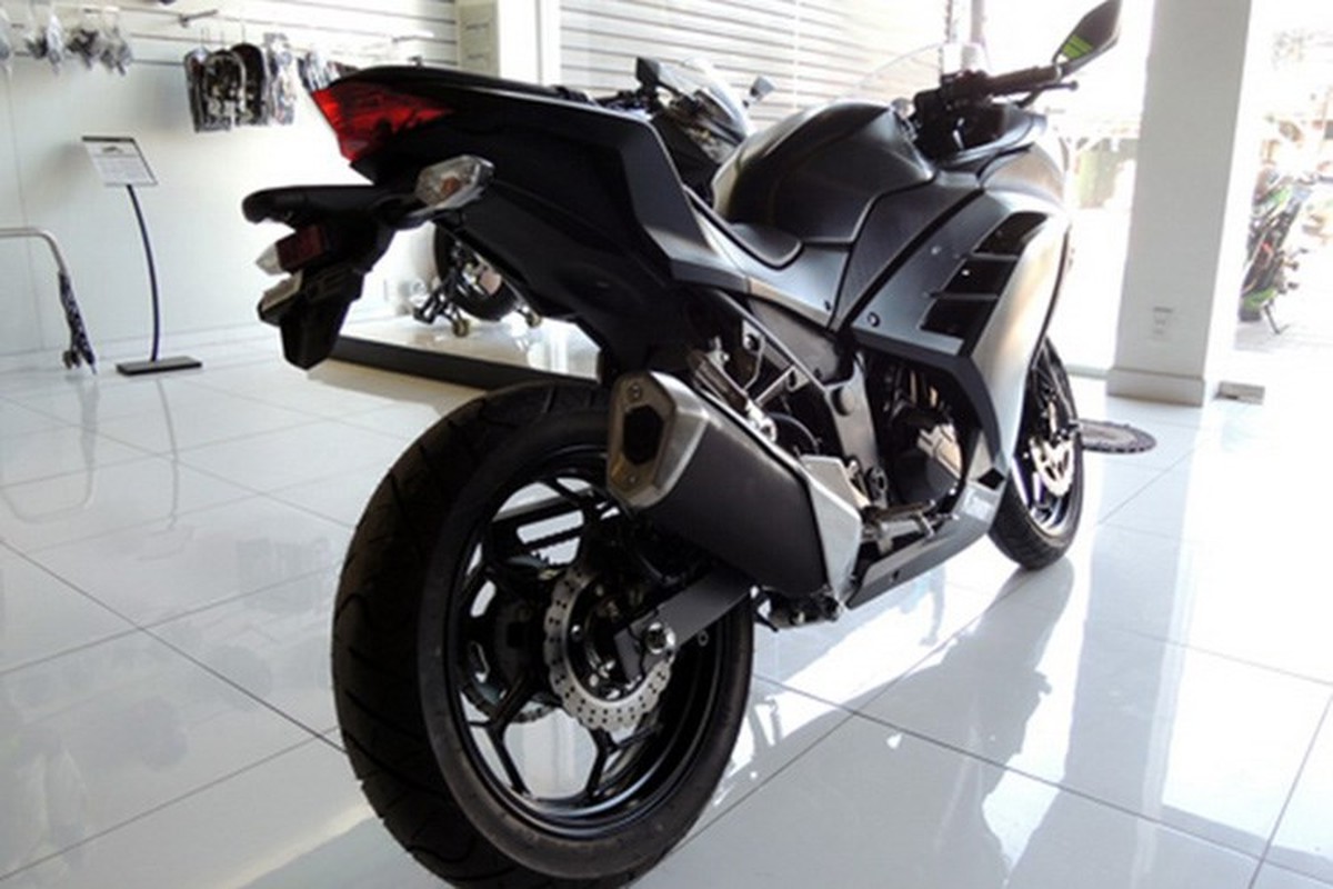 Kawasaki Ninja 300 ABS 2016 giam gia 