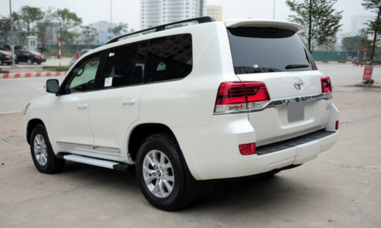 Toyota Land Cruiser 2016 gia 5,5 ty dong tai Ha Noi-Hinh-3